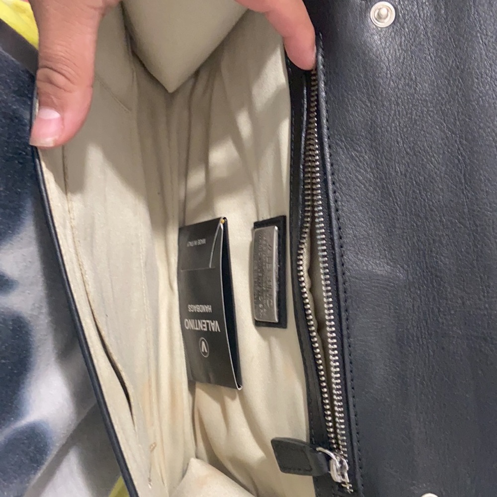 VALENTINO bag!! - Picture 5 of 5